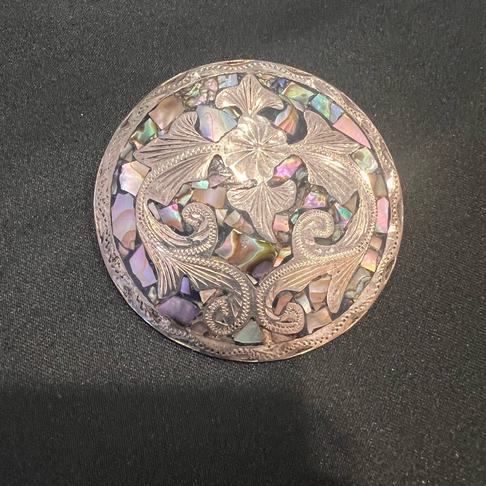 Silver Floral Abalone pendant/Brooch.